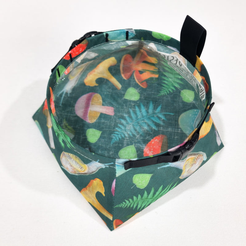 登山用品 HIGH TAIL DESIGNS Forest Mushroom Medium HIGH TAIL DESIGNS sack ForestMushroom